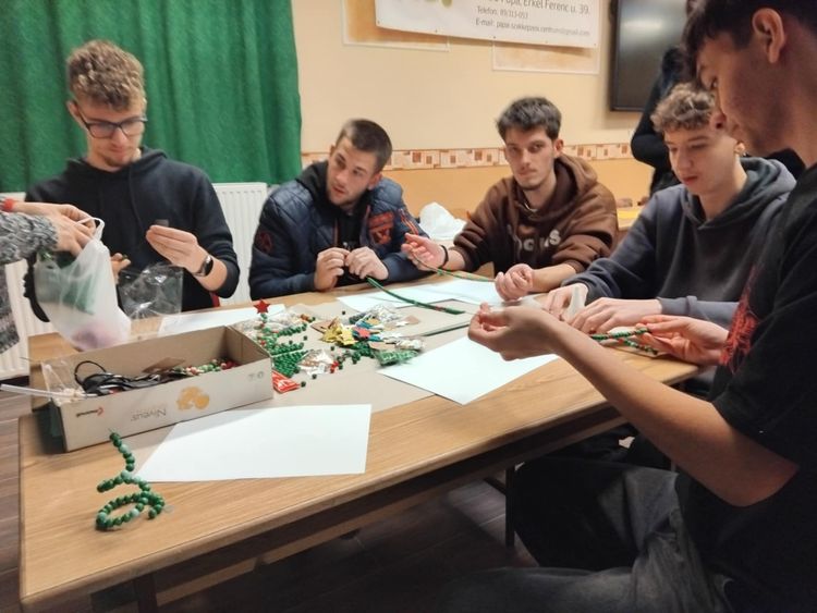 Ünnepi hangulatban telt az utolsó hét: Adventi kézműves varázslat iskolánkban